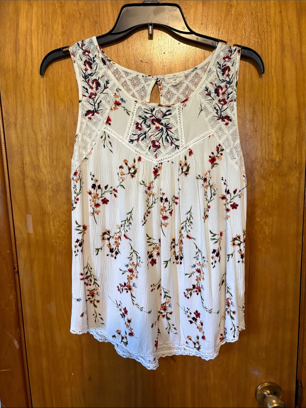 Mason & Belle Floral Lace Yoke Sleeveless Tank Top - White - Size M